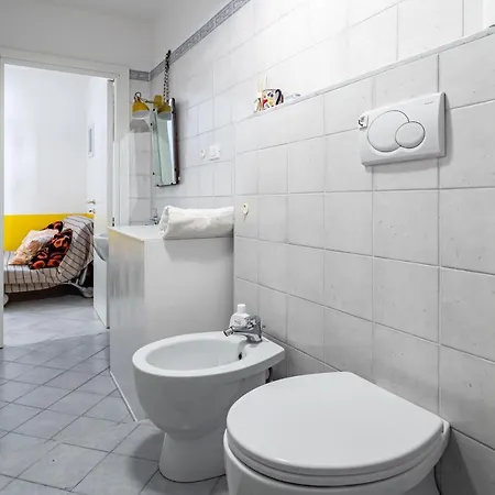 Guesthost - - Near The Station La Spezia
