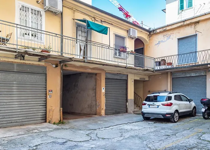 Apartman Guesthost - - Near The Station