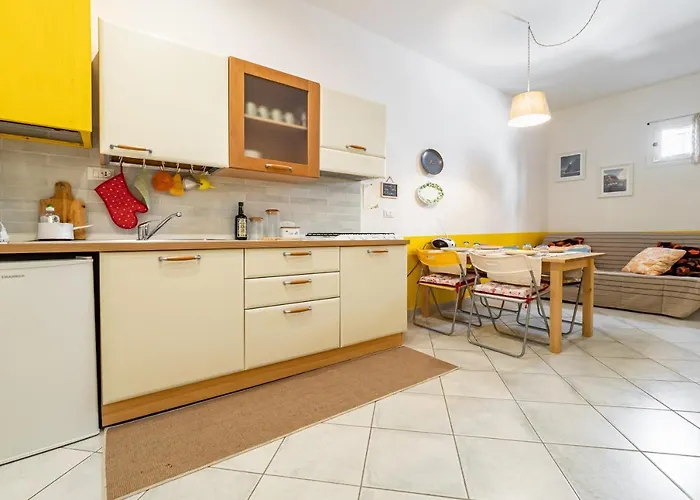 Apartman Guesthost - - Near The Station